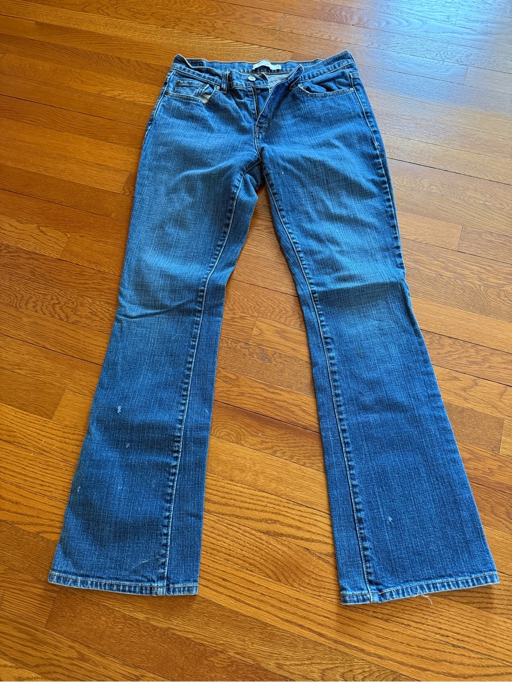 Classic Levi’s Women's Blue Flare Jeans size 10 long